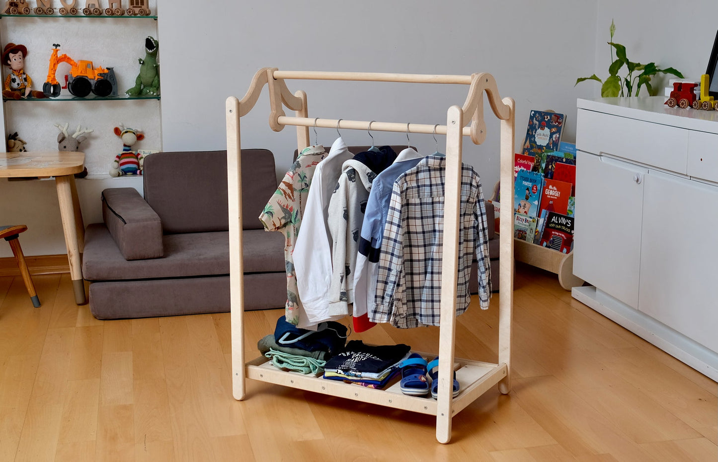 🧸 Montessori Wooden Kids Clothing Rack