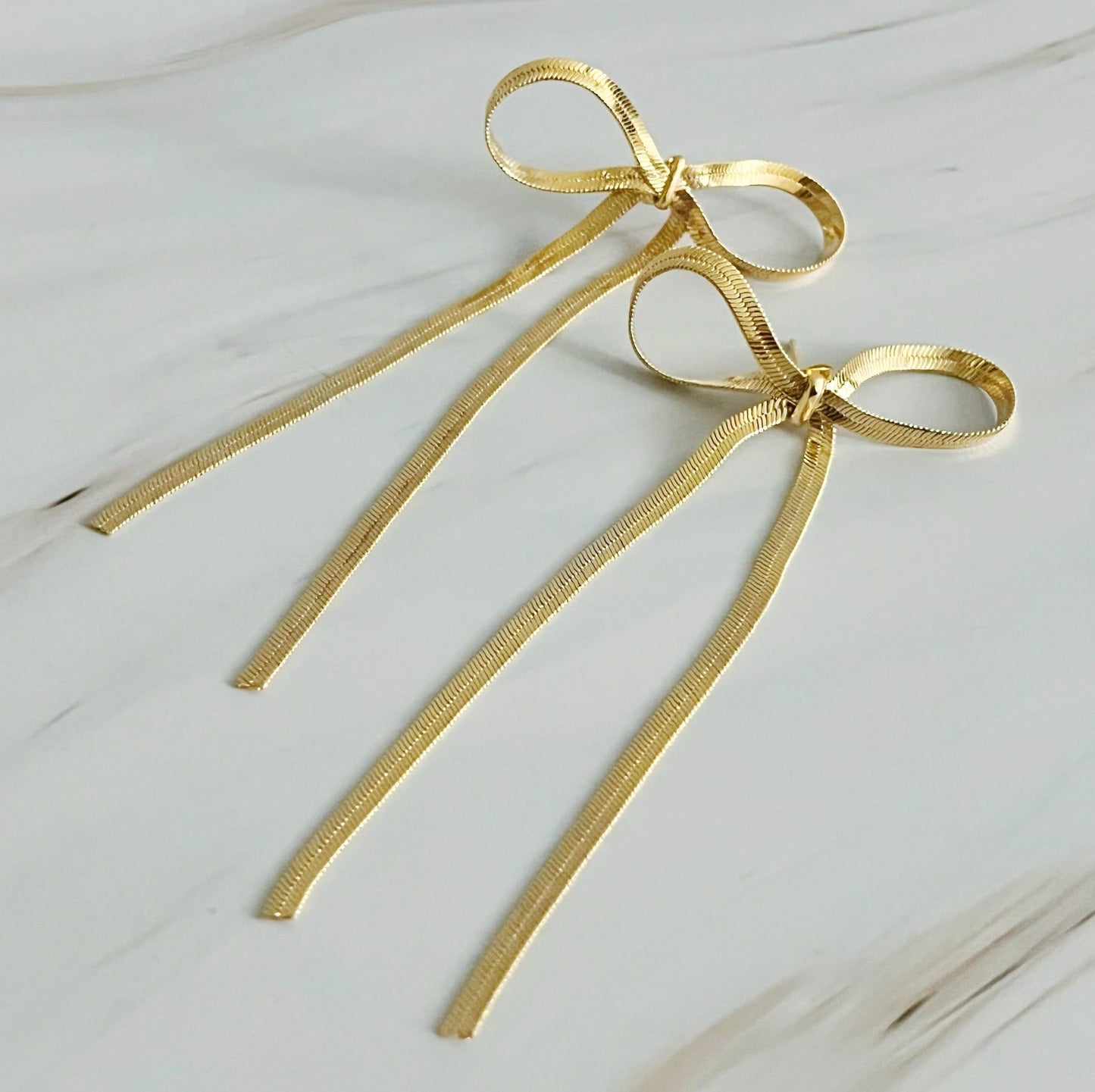 💛 Golden Bow Drop Earrings