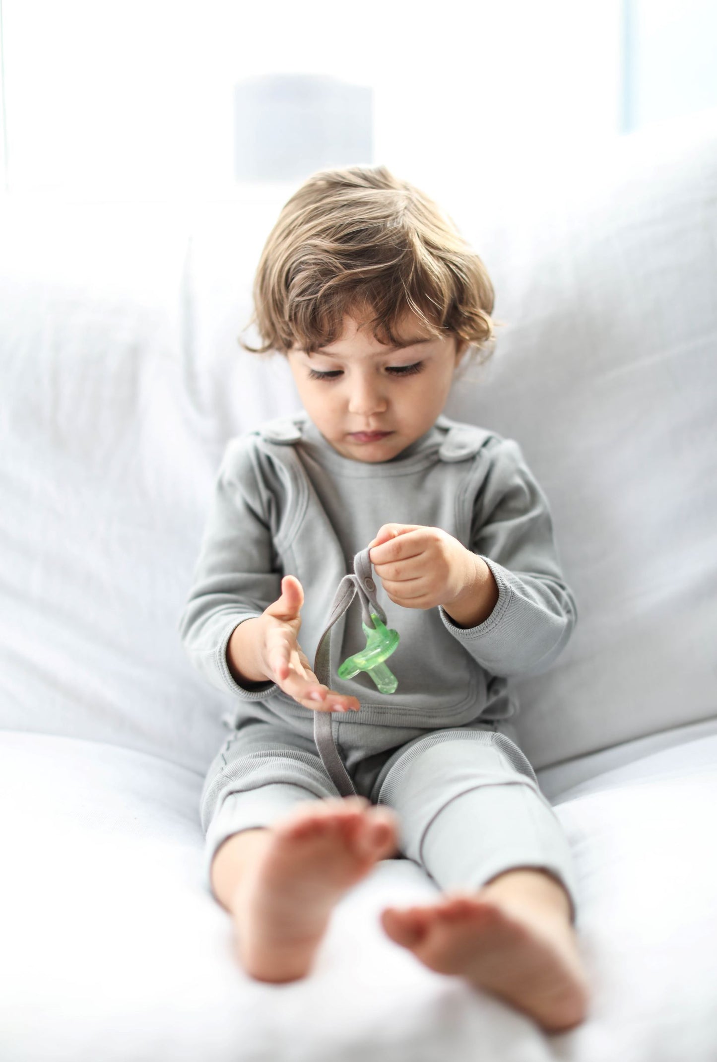 🍼 Smart Pacifier Strap – Gray | GOTS Certified Organic Cotton