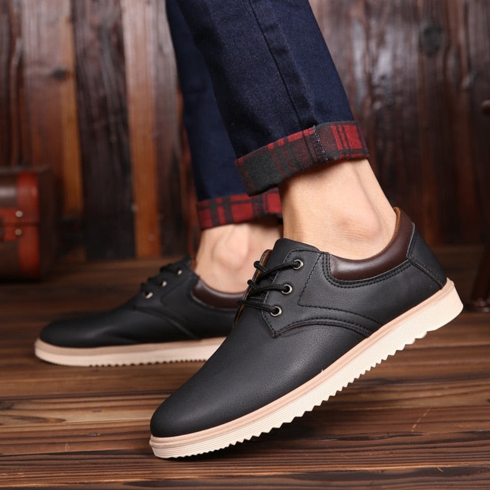 The Ridgeway Oxford Sneaker – Everyday Men’s Lace-Up 🌾🖤
