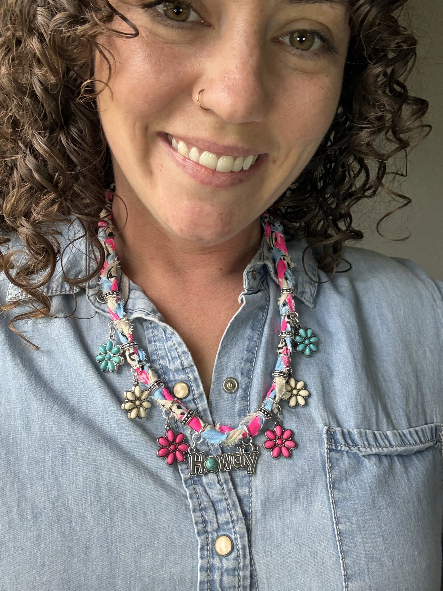 🌸 Howdy Bloom Bandana Necklace | Western Floral Charm Statement