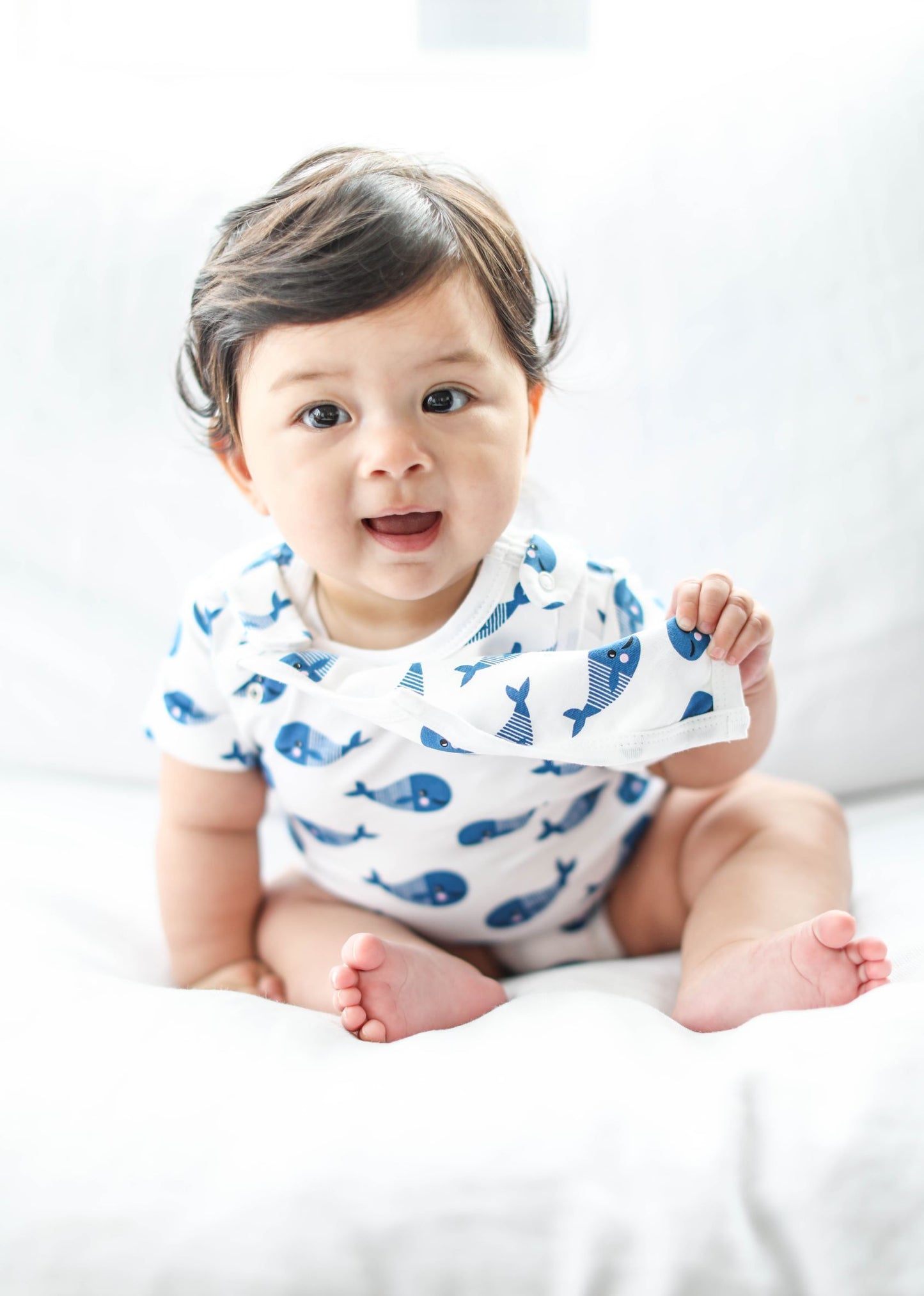 🐳 Blue Whale Bodysuit + Smart Bib Set – Organic Cotton Snap-On Style 💙