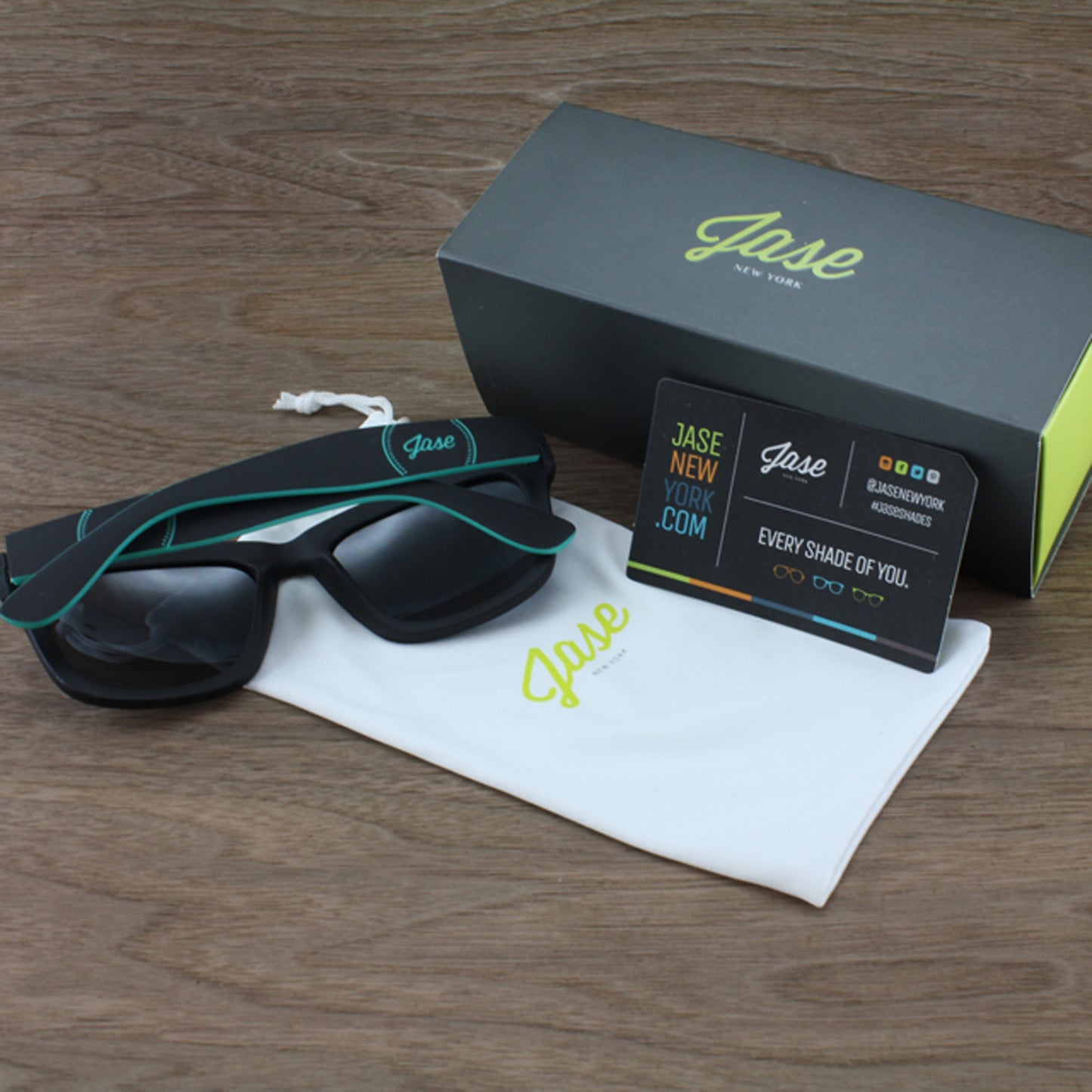 Jase New York Avery Sunglasses 💧🕶️ – Aqua Logo | Polarized UV Protection